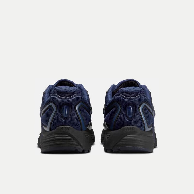 Nike's New Navy Blue Air Cushi - Street Fashion Nike recensie en prijs