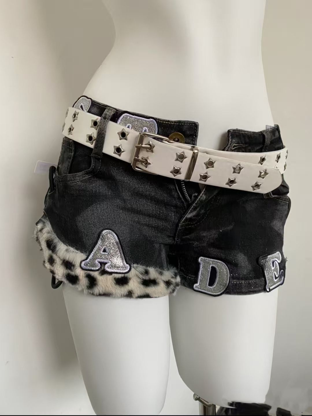 Y2k Embroidered Patch Denim Sh - Street Fashion Jeans recensie en prijs
