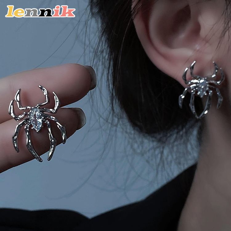 LENNIK Unique Spider Earrings, - Street Fashion Now recensie en prijs