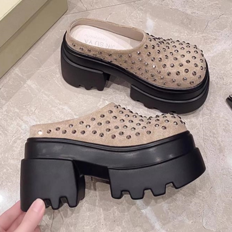 10CM New Rivet Platform Women  - Street Fashion Roma recensie en prijs