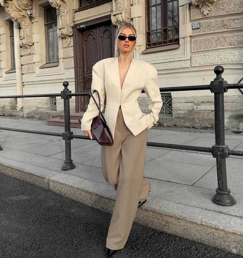 Lady Solid Waist Cinching Blaz - Street Fashion Taiwan recensie en prijs